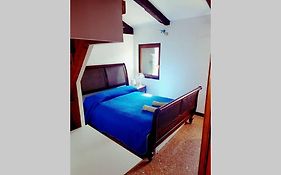 Large Top 3 Rooms Flat Central Rialto